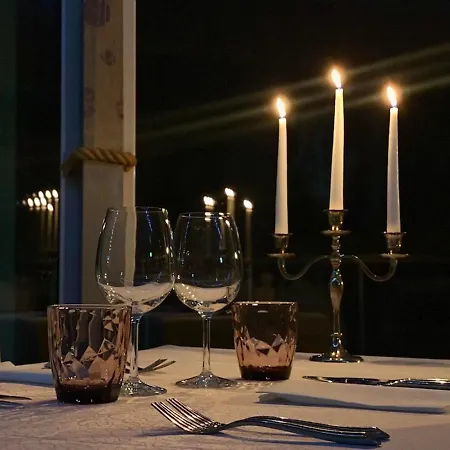 Hotel Sadam & Restoran Wirkes'