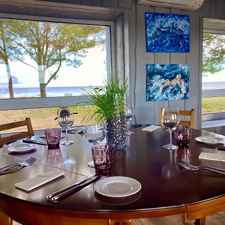 Sadam & Restoran Wirkes' * Vergi