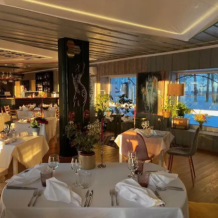 Sadam & Restoran Wirkes' Hotel