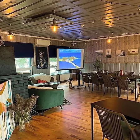 Hotel Sadam & Restoran Wirkes' Vergi