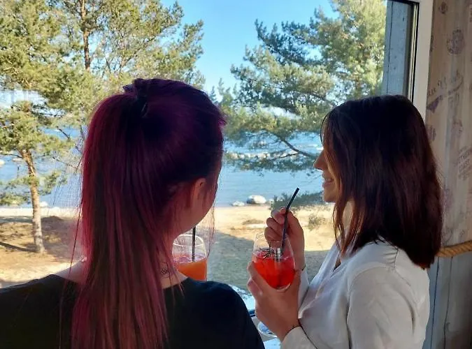 Sadam & Restoran Wirkes' Otel Vergi